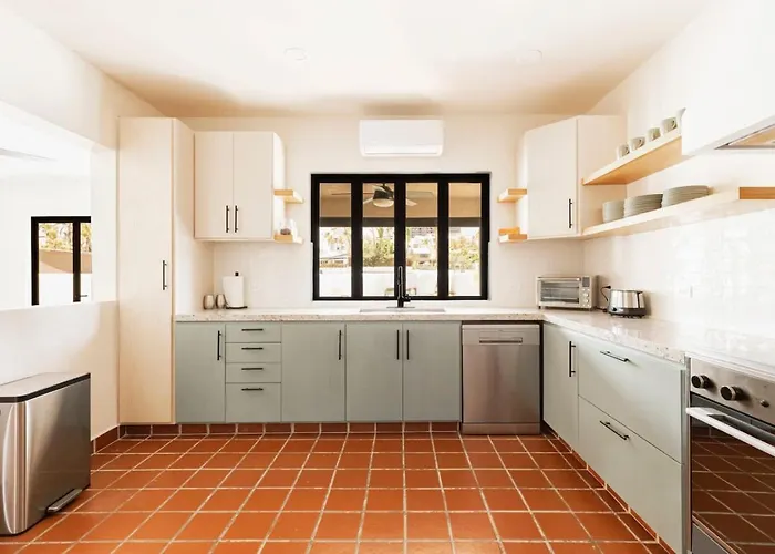 Lux 3bd Casa Anuiti, On Golf, Near Beach, Pool Сasa de vacaciones